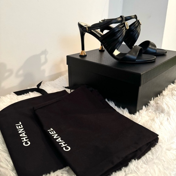 CHANEL Shoes - Chanel sandals (Authentic)